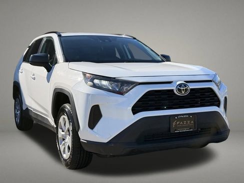 Used 2021 Toyota RAV4 LE AWD/4WD image 8