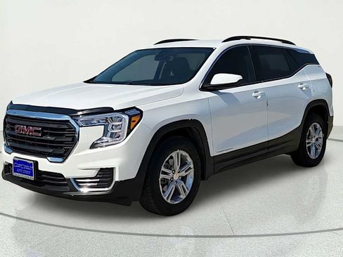 Used 2022 GMC Terrain SLE w/ Driver Convenience Package AWD/4WD image 3