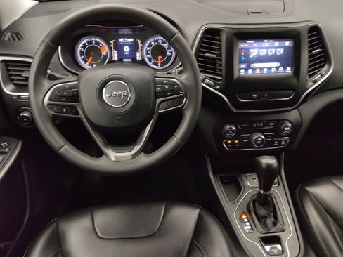 Used 2020 Jeep Cherokee Latitude Plus FWD image 22