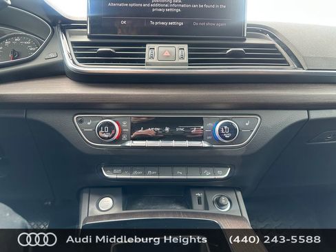Used 2023 Audi Q5 2.0T Premium w/ Convenience Package image 19