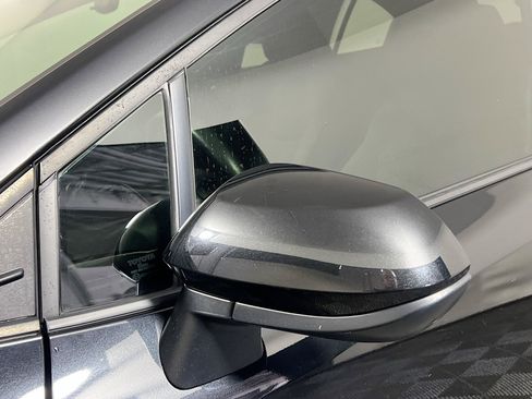 Used 2022 Toyota Corolla LE FWD image 12