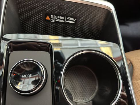 New 2025 Chevrolet Equinox ACTIV w/ Safety and Technology Package image 24