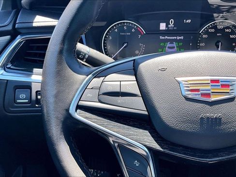 Certified 2023 Cadillac XT5 Premium Luxury AWD/4WD image 11