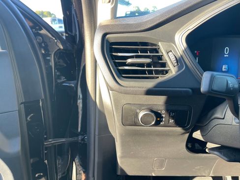 Used 2025 Ford Escape Active image 15