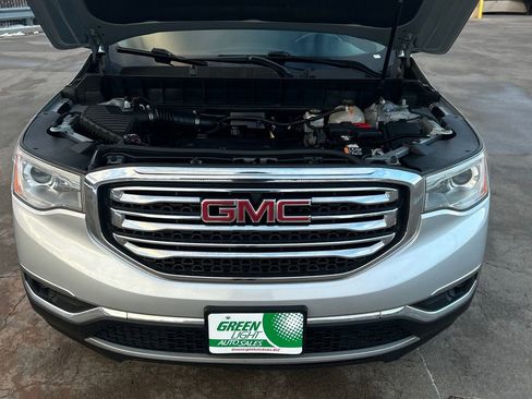 Used 2019 GMC Acadia SLE image 11