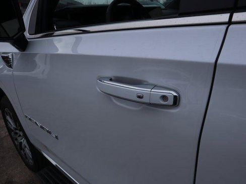 New 2026 GMC Yukon Denali w/ Sun & Power Step Package image 19
