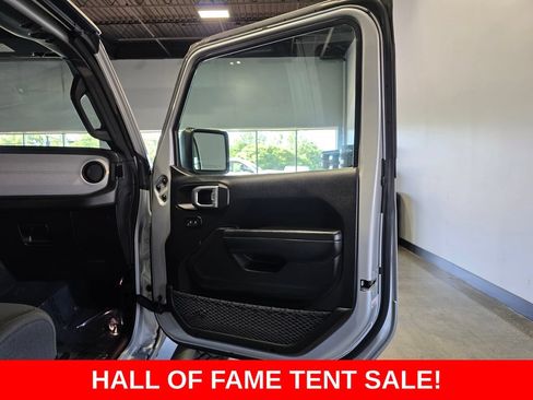 Used 2024 Jeep Wrangler Unlimited Sport AWD/4WD image 19