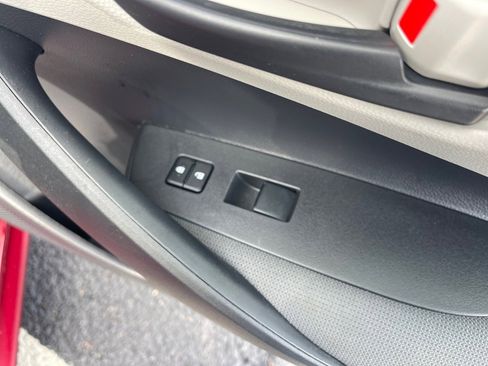 Used 2022 Toyota Corolla LE image 20