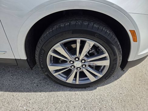 Used 2024 Cadillac XT5 Premium Luxury FWD image 20