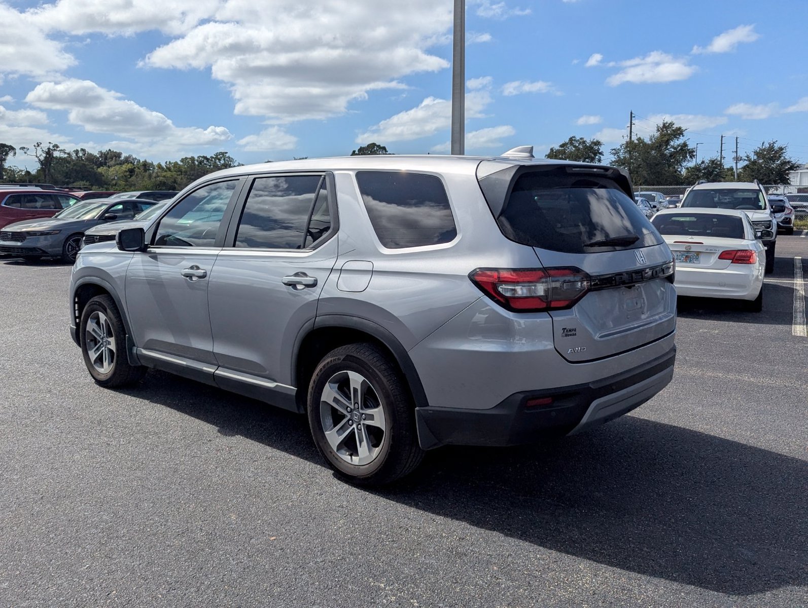 Used 2023 Honda Pilot EX-L image 19