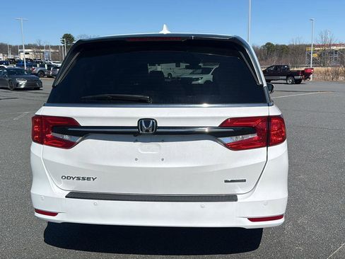 Used 2023 Honda Odyssey Touring image 8