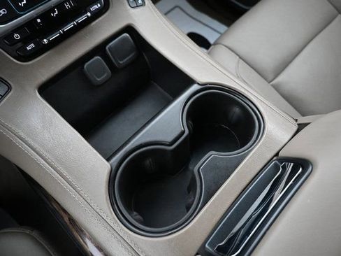 Used 2019 GMC Yukon SLT w/ Open Road Package image 32