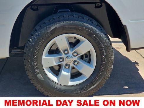 Used 2022 RAM 1500 Classic SLT w/ Electronics Group AWD/4WD image 32