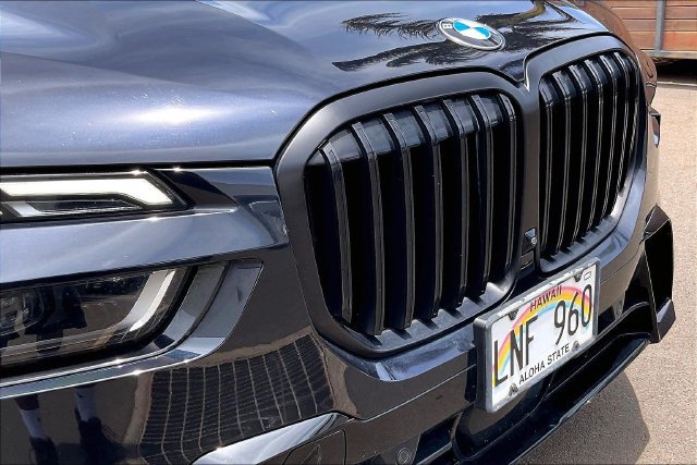 Used 2024 BMW X7 xDrive40i w/ M Sport Package AWD/4WD image 30