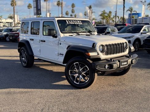 Used 2025 Jeep Wrangler Unlimited Sport S 4xe image 2