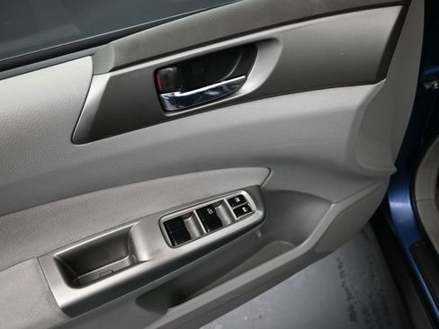 Used 2010 Subaru Forester 2.5X Limited image 21