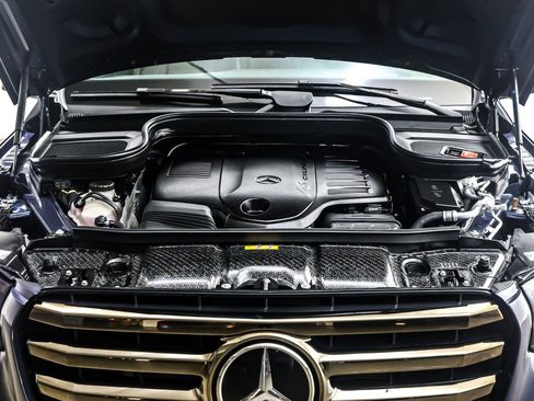 Certified 2025 Mercedes-Benz GLS 450 4MATIC image 12