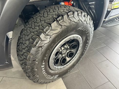 Used 2025 Ford F150 Raptor AWD/4WD image 75