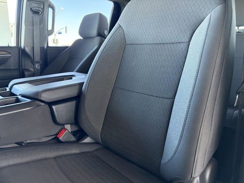 Used 2025 Chevrolet Silverado 2500 LT w/ Convenience Package image 15