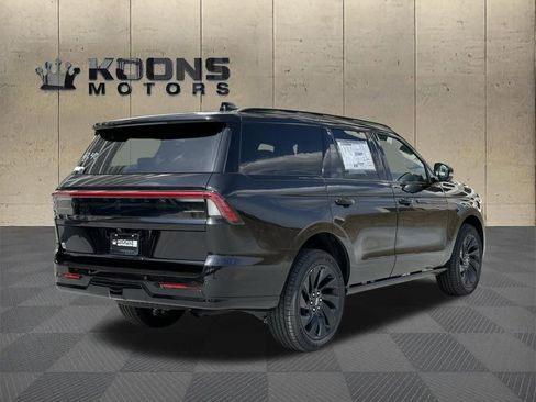 New 2026 Lincoln Navigator Reserve AWD/4WD image 5