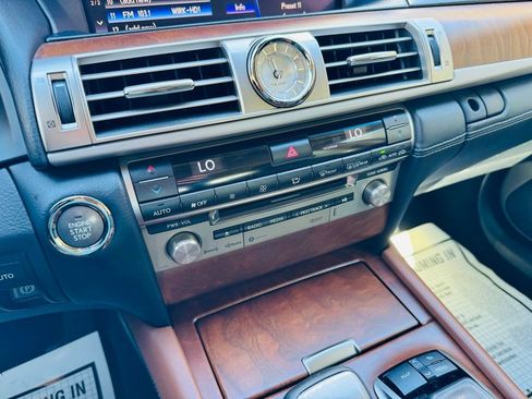 Used 2017 Lexus LS 460 image 23