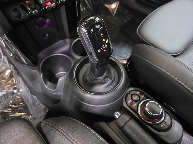 Certified 2024 MINI Cooper S FWD image 21