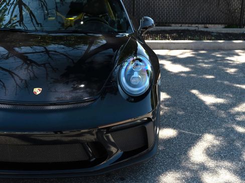 Used 2018 Porsche 911 GT3 RWD image 29