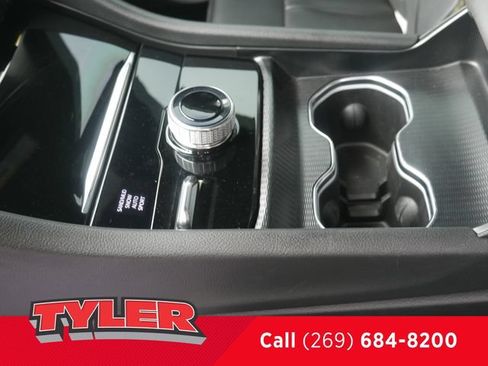 Certified 2024 Jeep Grand Cherokee Limited AWD/4WD image 37