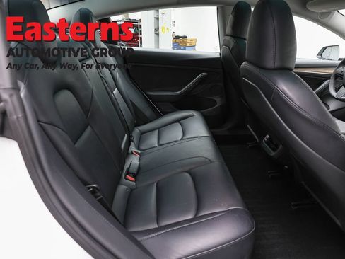Used 2023 Tesla Model 3 Standard Range RWD image 17
