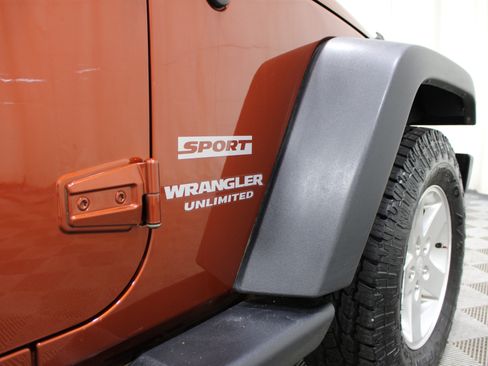 Used 2014 Jeep Wrangler Unlimited Sport w/ Quick Order Package 24S AWD/4WD image 20