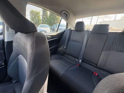 Used 2025 Toyota Camry LE image 38