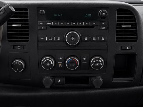Used 2008 GMC Sierra 1500 SLE w/ Power Pack Plus AWD/4WD image 17