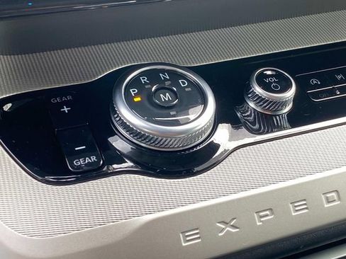 New 2025 Ford Expedition Active RWD image 26