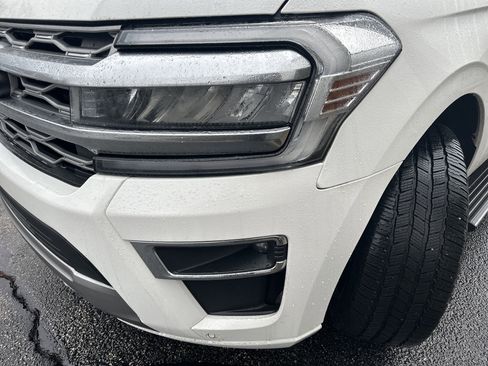 Used 2022 Ford Expedition Max Platinum image 17