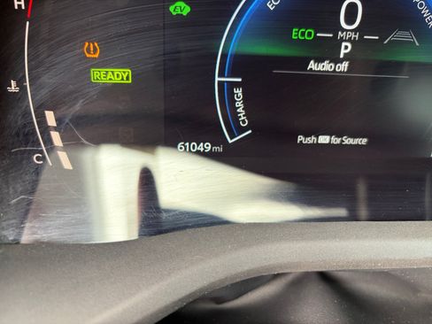 Used 2025 Toyota Camry LE FWD image 17