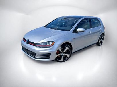 Used 2017 Volkswagen GTI SE