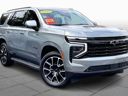 Used 2025 Chevrolet Tahoe RST w/ Comfort Package image 2