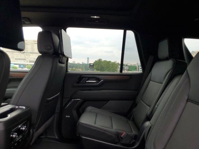 New 2026 GMC Yukon Denali w/ Denali Reserve Package AWD/4WD image 9