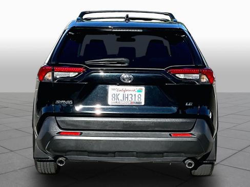 Used 2019 Toyota RAV4 LE w/ All Weather Liner Package FWD image 4