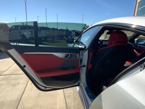 Used 2025 BMW 840i w/ M Sport Professional Package image 29