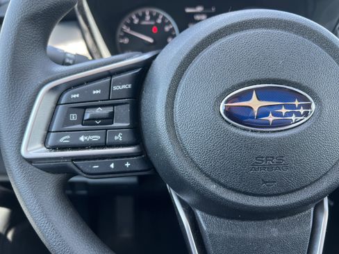 Used 2025 Subaru Outback AWD/4WD image 29