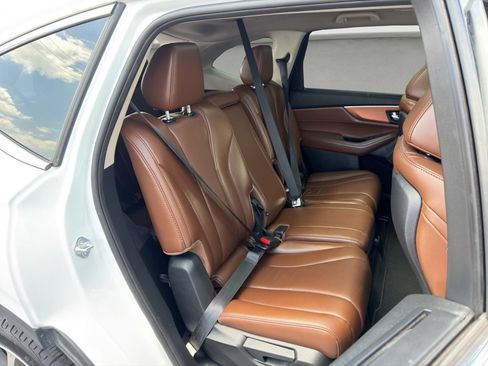 Used 2023 Acura MDX FWD w/ Technology Package image 19