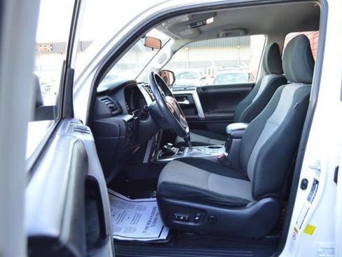 Used 2016 Toyota 4Runner 4WD image 11