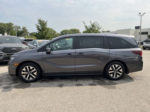 Certified 2026 Honda Odyssey EX-L image 7