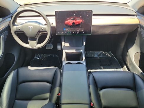Used 2023 Tesla Model Y Long Range AWD/4WD image 18