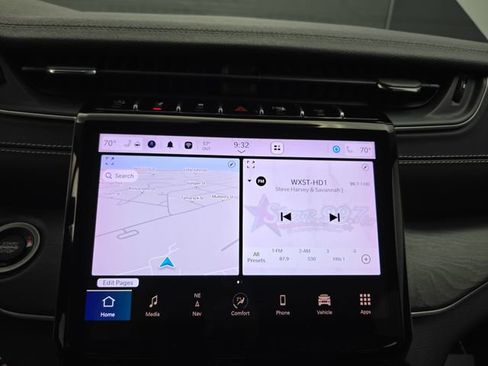 Used 2023 Jeep Grand Cherokee Limited image 34