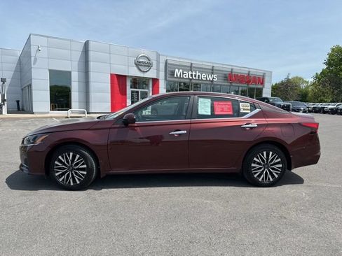 Certified 2023 Nissan Altima 2.5 SV AWD/4WD image 2