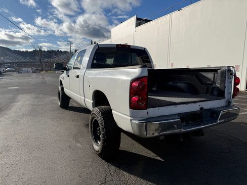 Used 2007 Dodge Ram 2500 Truck SLT w/ Protection Group AWD/4WD image 3