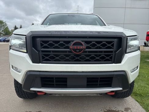 Used 2022 Nissan Frontier PRO-4X AWD/4WD image 6