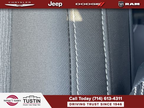 Used 2025 Jeep Grand Cherokee L Laredo w/ Luxury Tech Group I RWD image 26